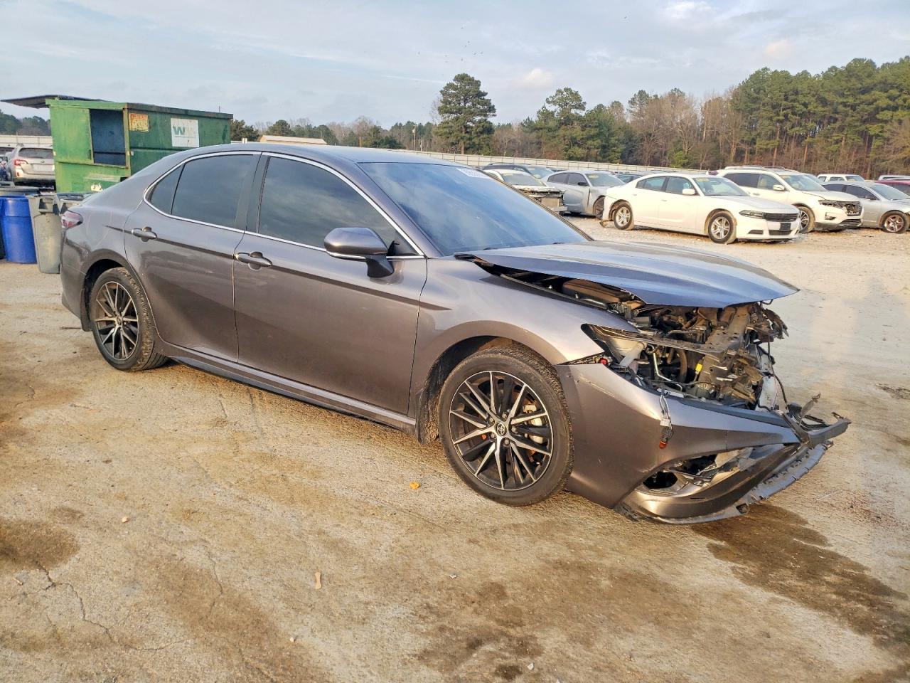 2023 TOYOTA CAMRY SE NIGHT SHADE photo 4