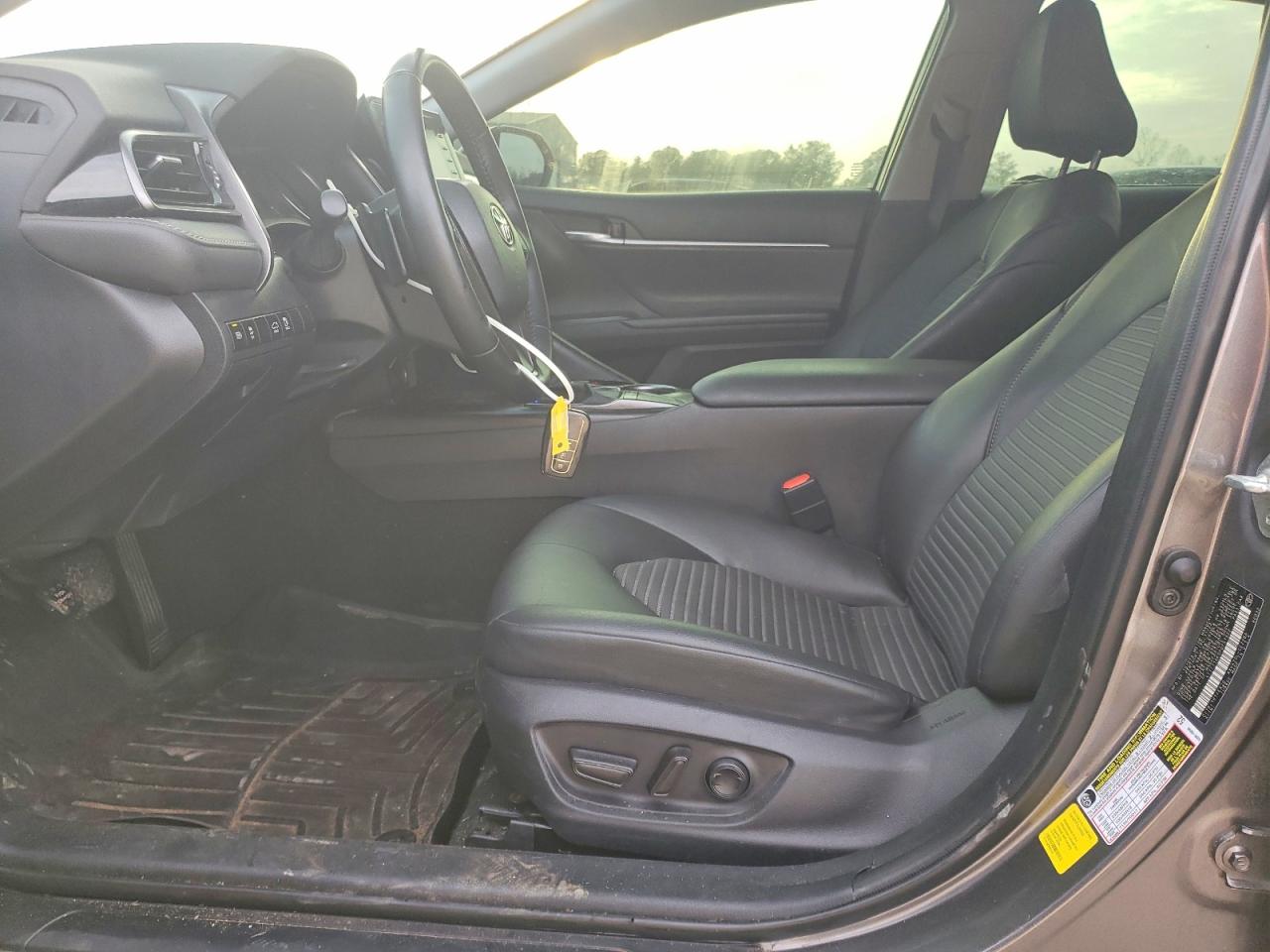 2023 TOYOTA CAMRY SE NIGHT SHADE photo 7