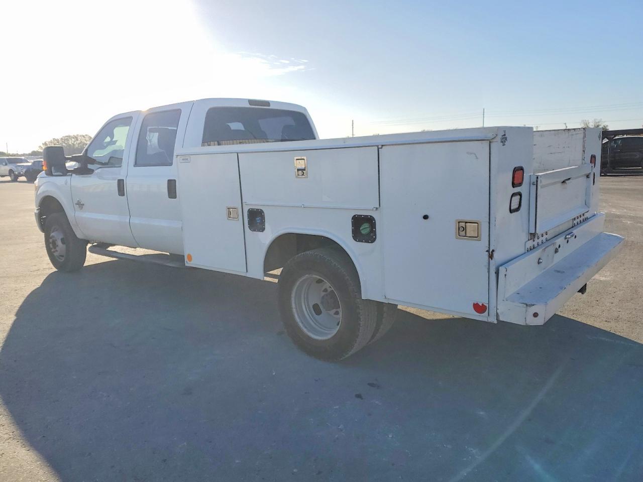 2016 FORD F350 SUPER DUTY UTILITY / SERVICE TRUCK photo 2