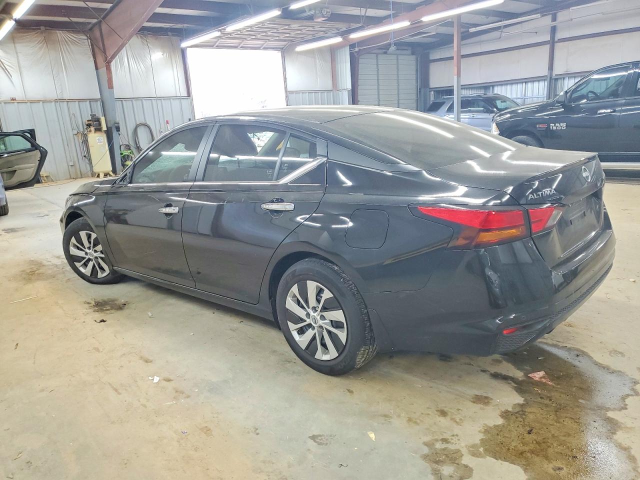 2024 NISSAN ALTIMA S photo 2