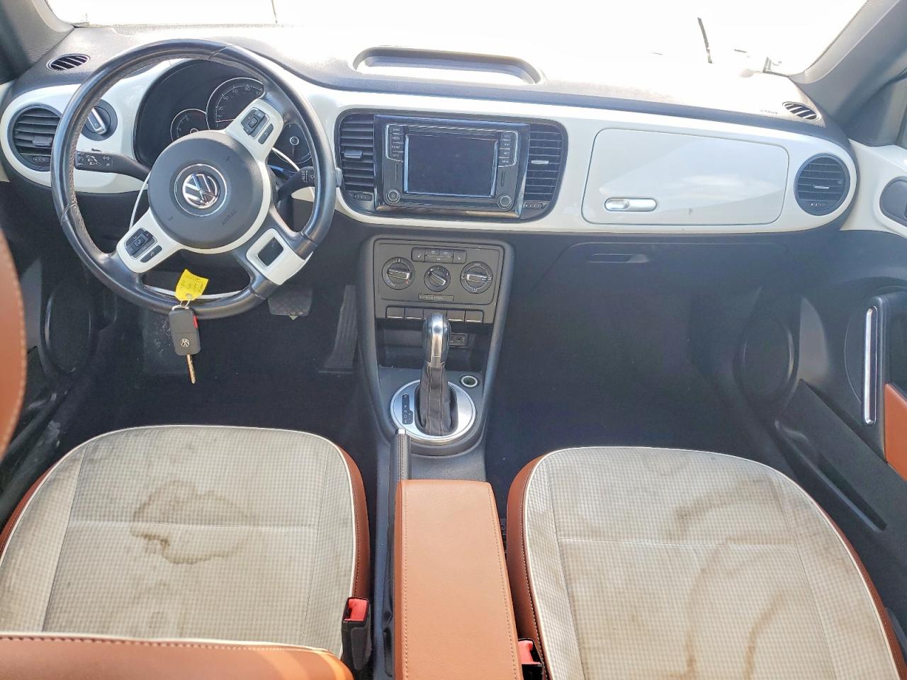 2017 VOLKSWAGEN BEETLE 1.8T photo 8