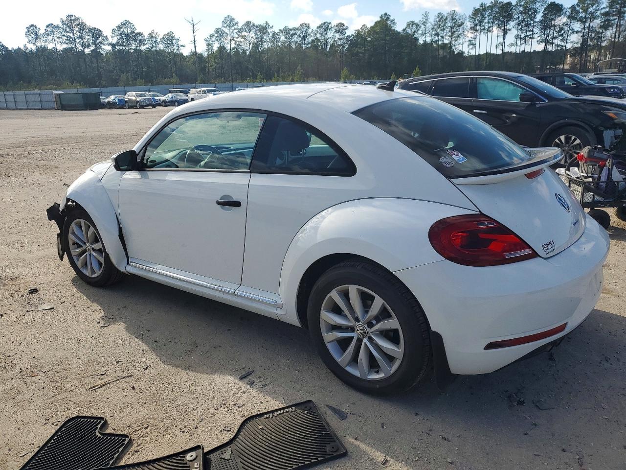 2017 VOLKSWAGEN BEETLE 1.8T photo 2