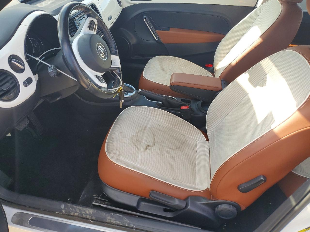 2017 VOLKSWAGEN BEETLE 1.8T photo 7
