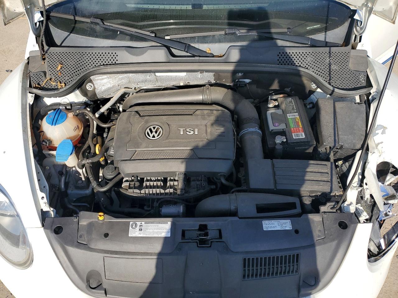 2017 VOLKSWAGEN BEETLE 1.8T photo 11