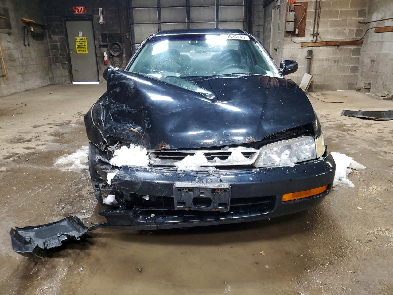 1997 HONDA ACCORD LX photo 5