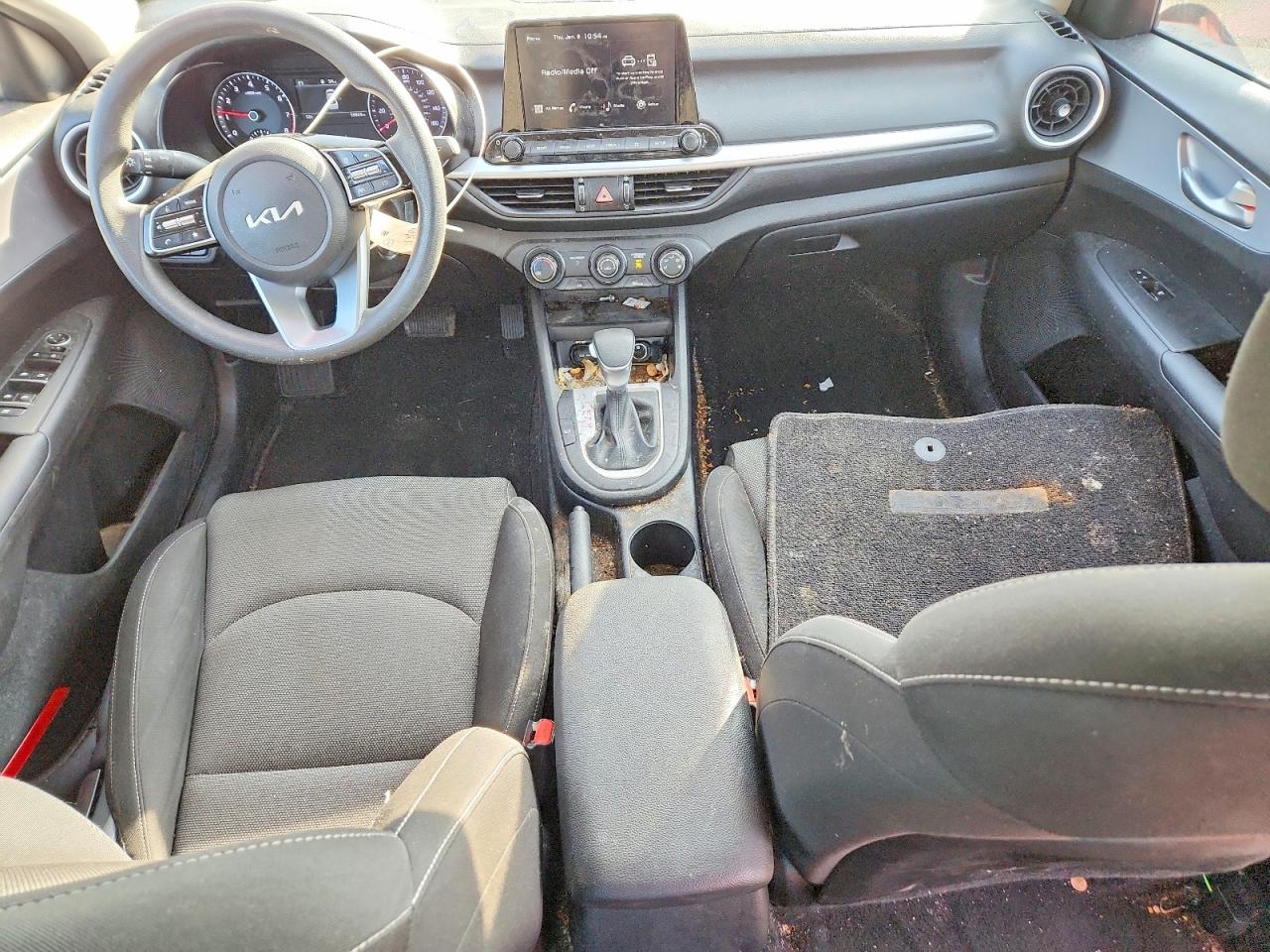 2023 KIA FORTE photo 8