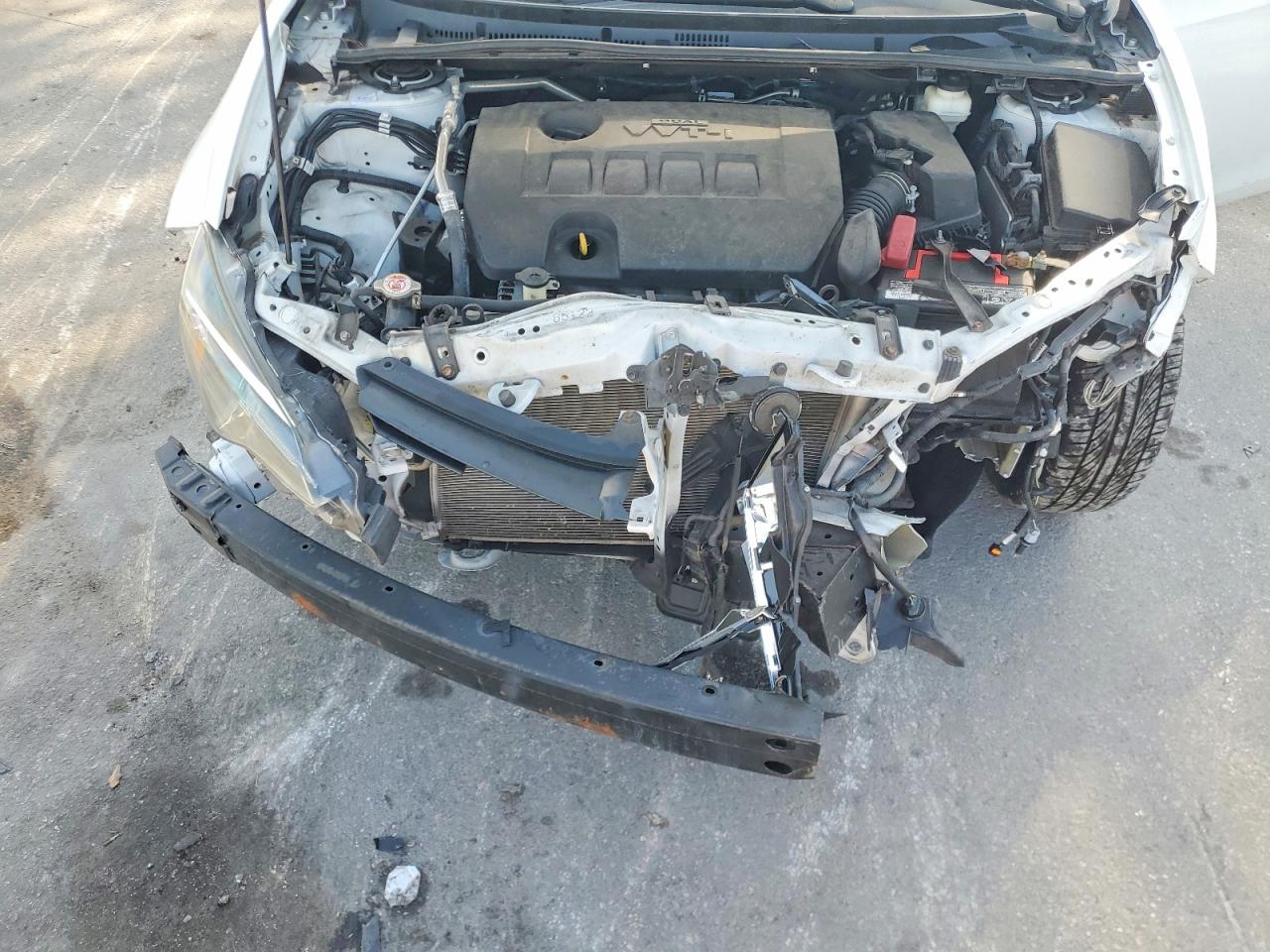 2019 TOYOTA COROLLA L photo 11
