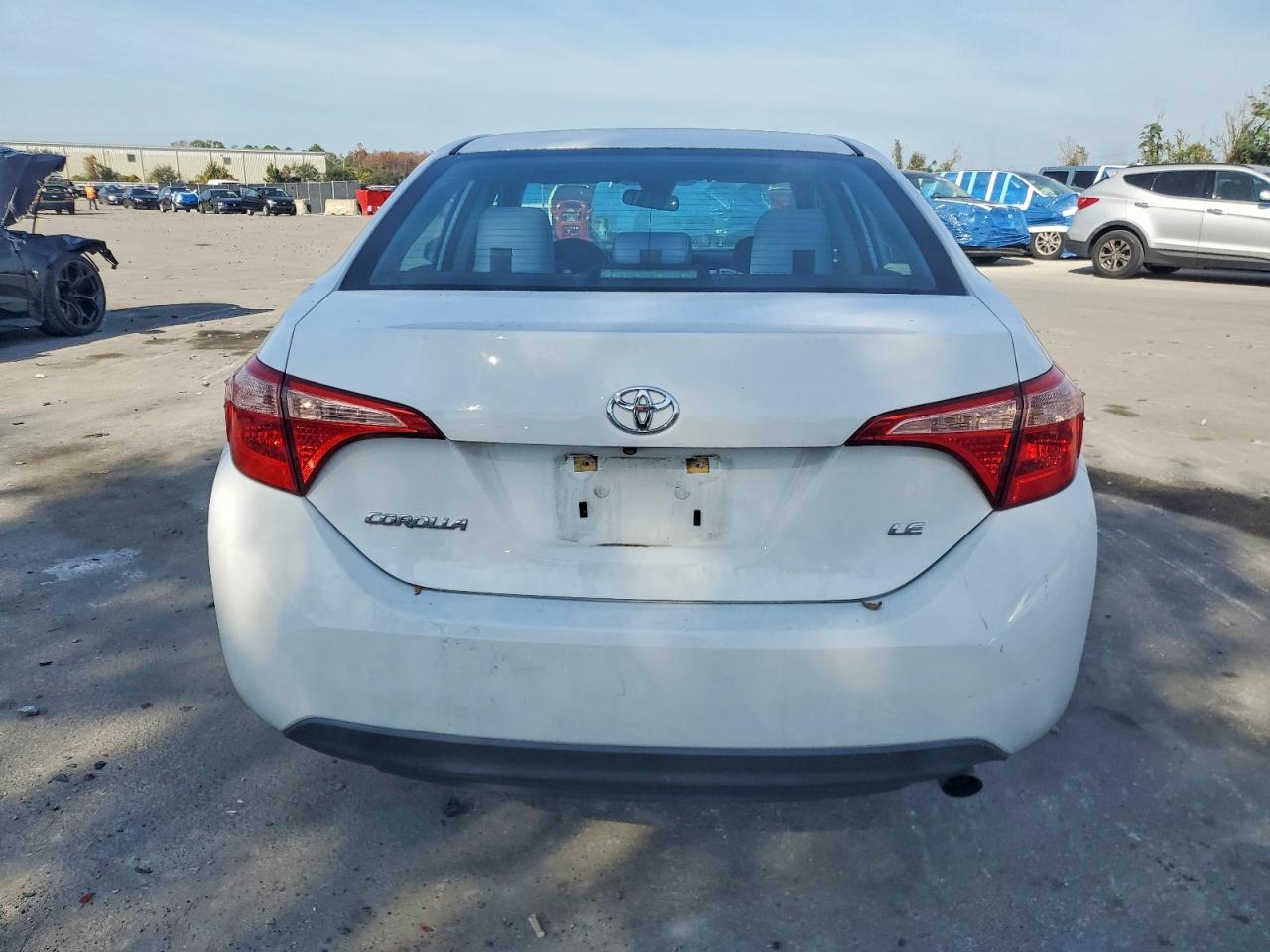 2019 TOYOTA COROLLA L photo 6