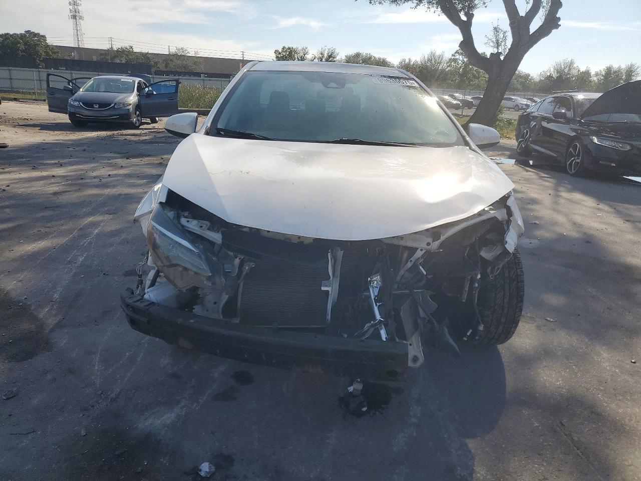 2019 TOYOTA COROLLA L photo 5
