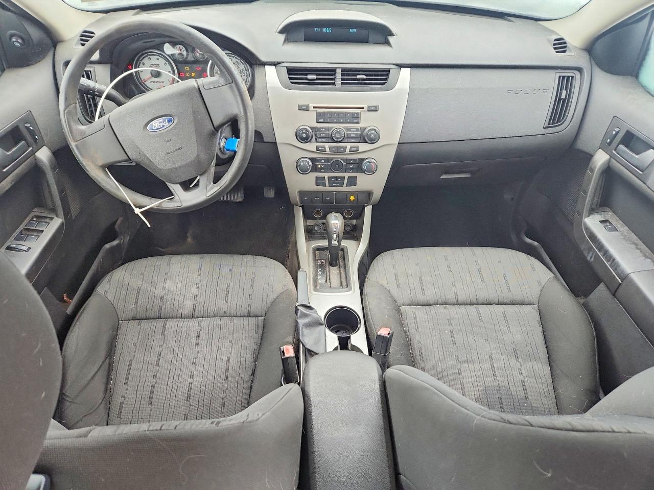 2009 FORD FOCUS SE photo 8