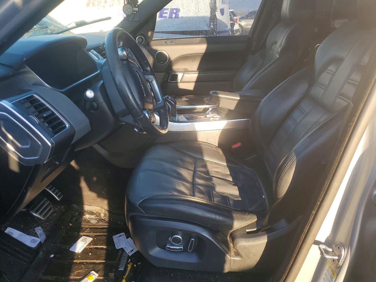 2016 LAND ROVER RANGE ROVER SPORT HST photo 7