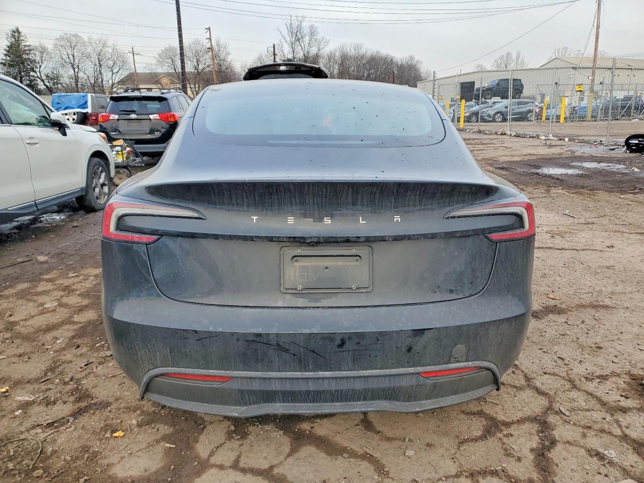 2024 TESLA MODEL 3 photo 6