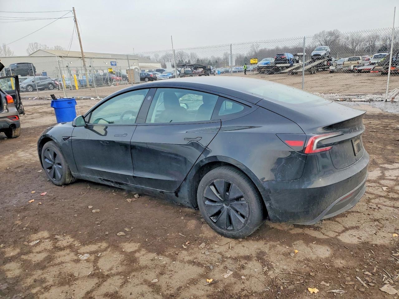 2024 TESLA MODEL 3 photo 2