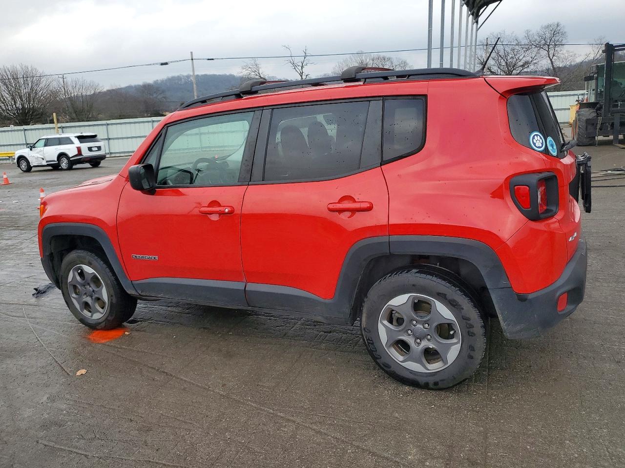 2017 JEEP RENEGADE SPORT photo 2