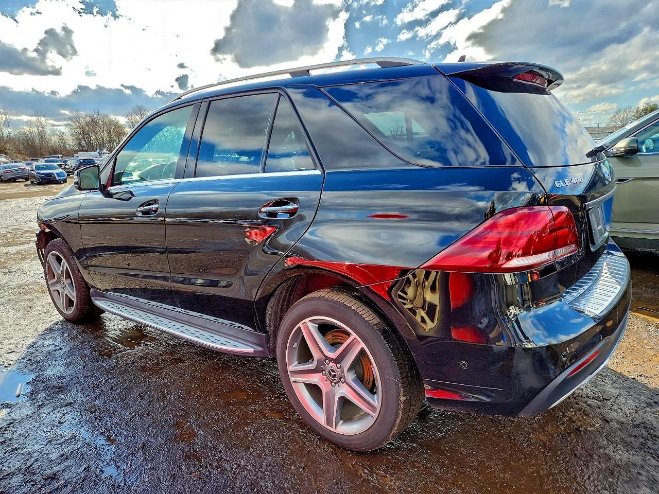 2017 MERCEDES-BENZ GLE 400 4MATIC photo 2