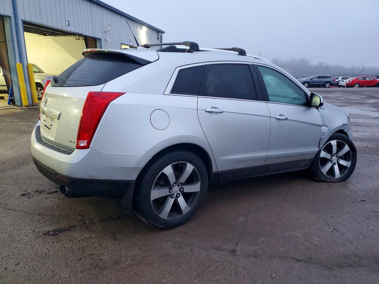 2012 CADILLAC SRX LUXURY COLLECTION photo 3