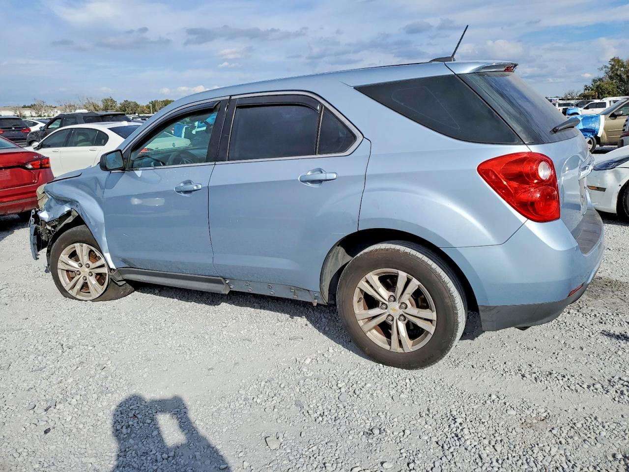 2015 CHEVROLET EQUINOX LS photo 2