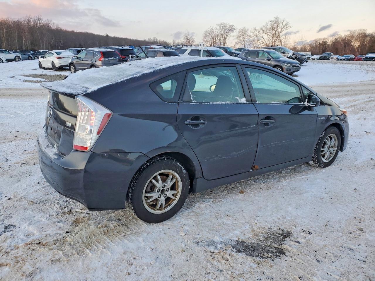 2010 TOYOTA PRIUS photo 3