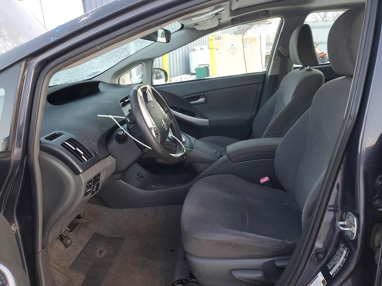 2010 TOYOTA PRIUS photo 7