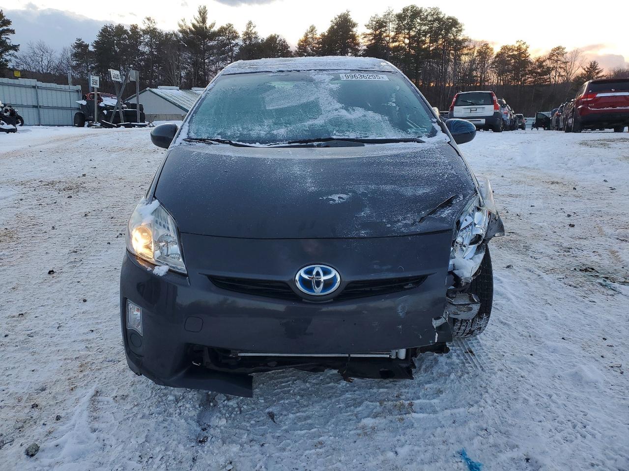 2010 TOYOTA PRIUS photo 5