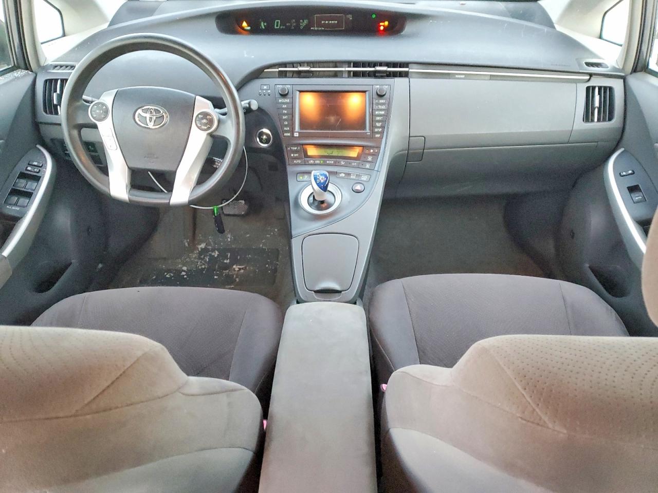 2010 TOYOTA PRIUS photo 8