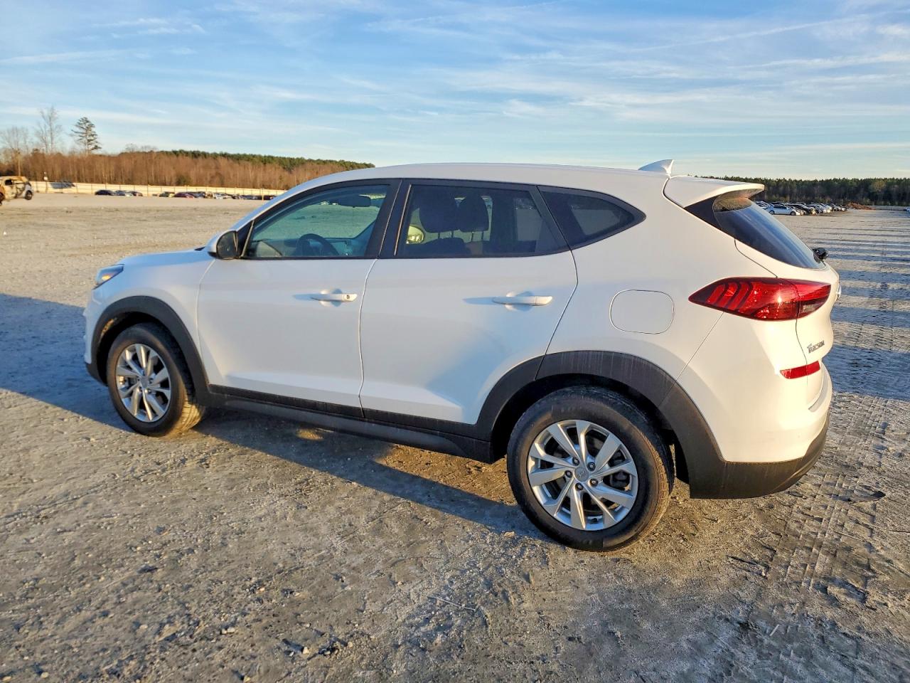 2019 HYUNDAI TUCSON SE photo 2