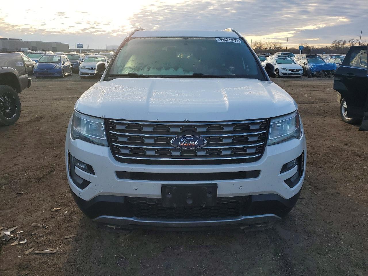 2016 FORD EXPLORER XLT photo 9