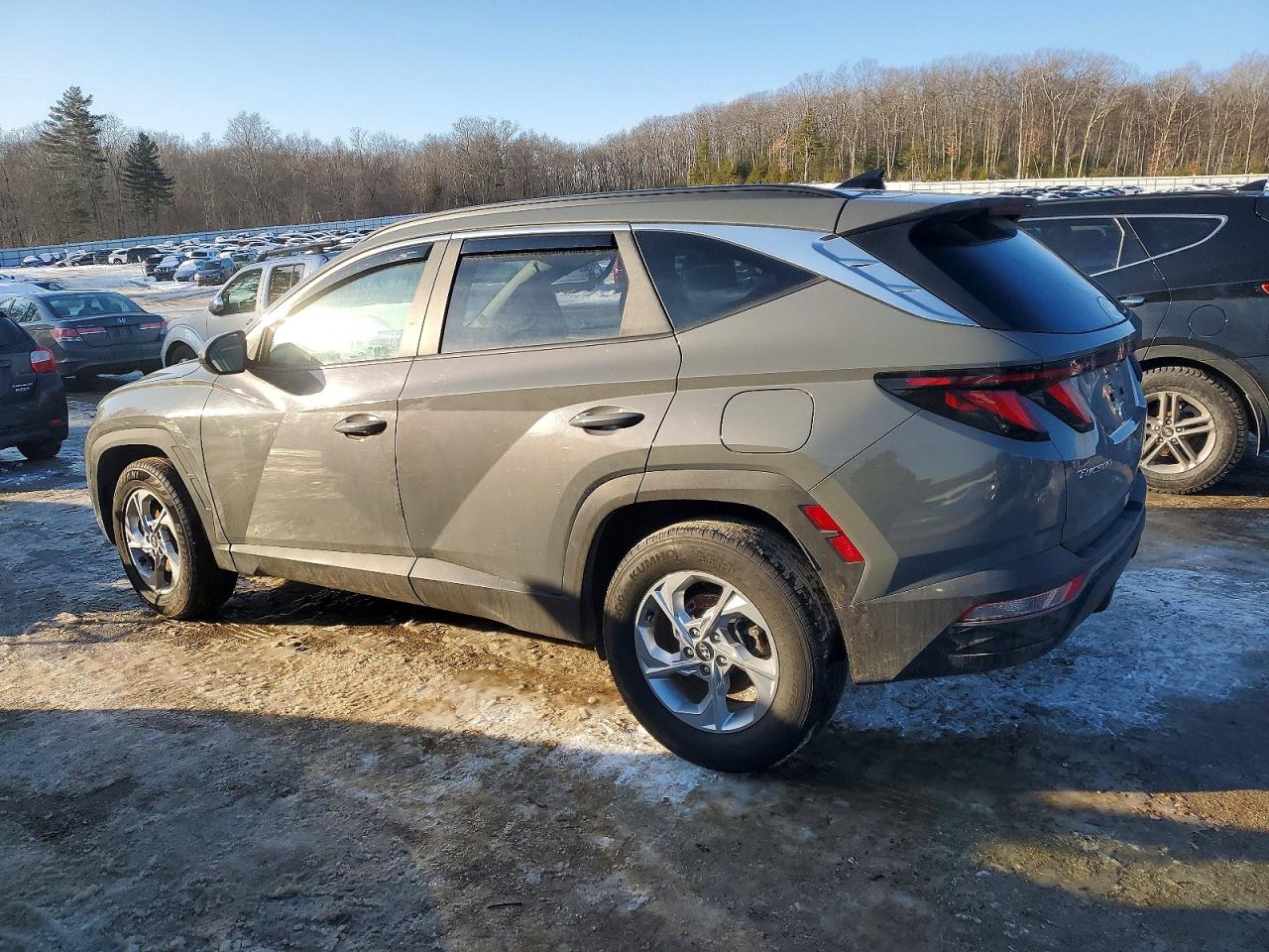 2024 HYUNDAI TUCSON SEL photo 3
