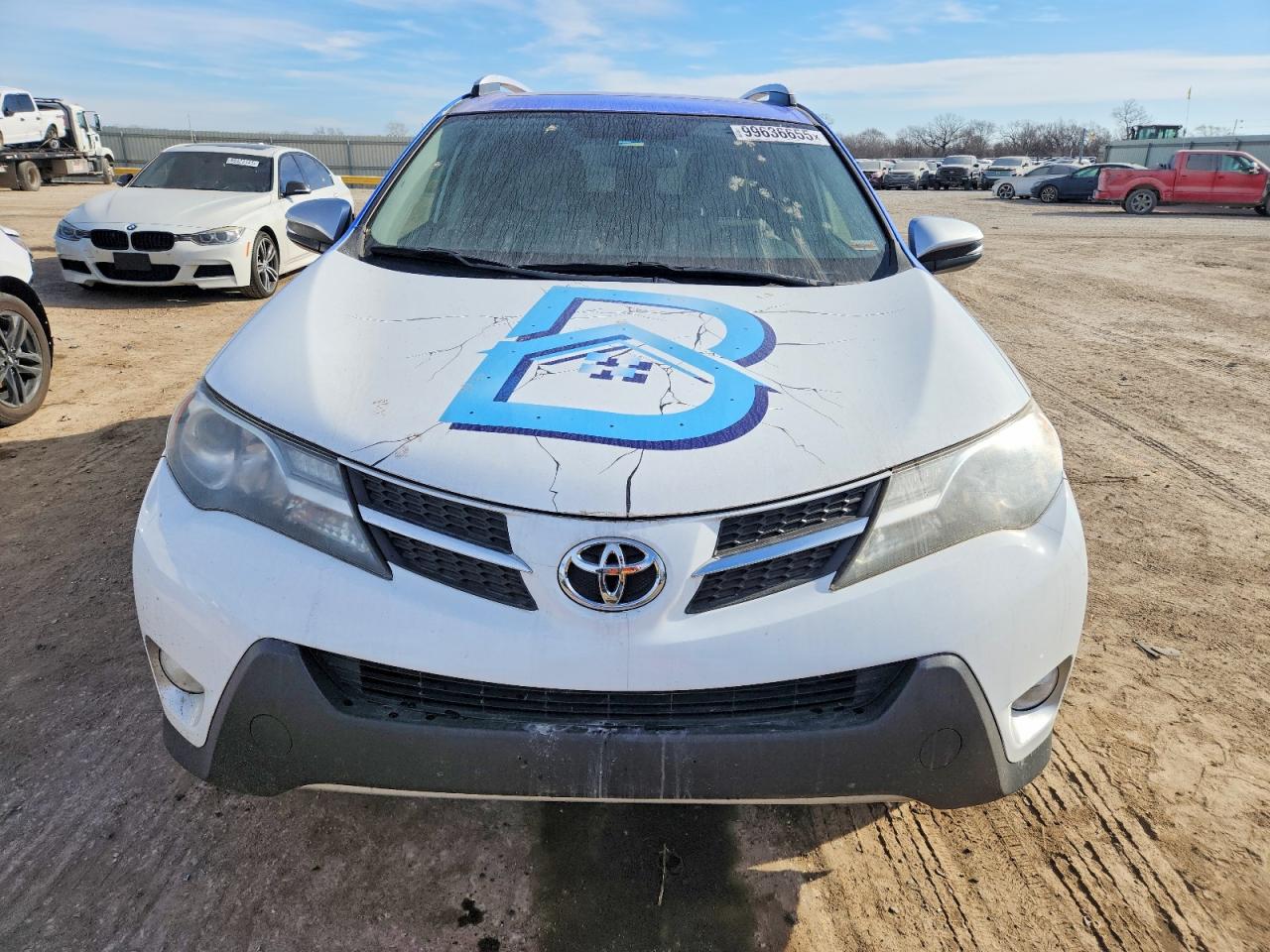 2015 TOYOTA RAV4 XLE photo 5