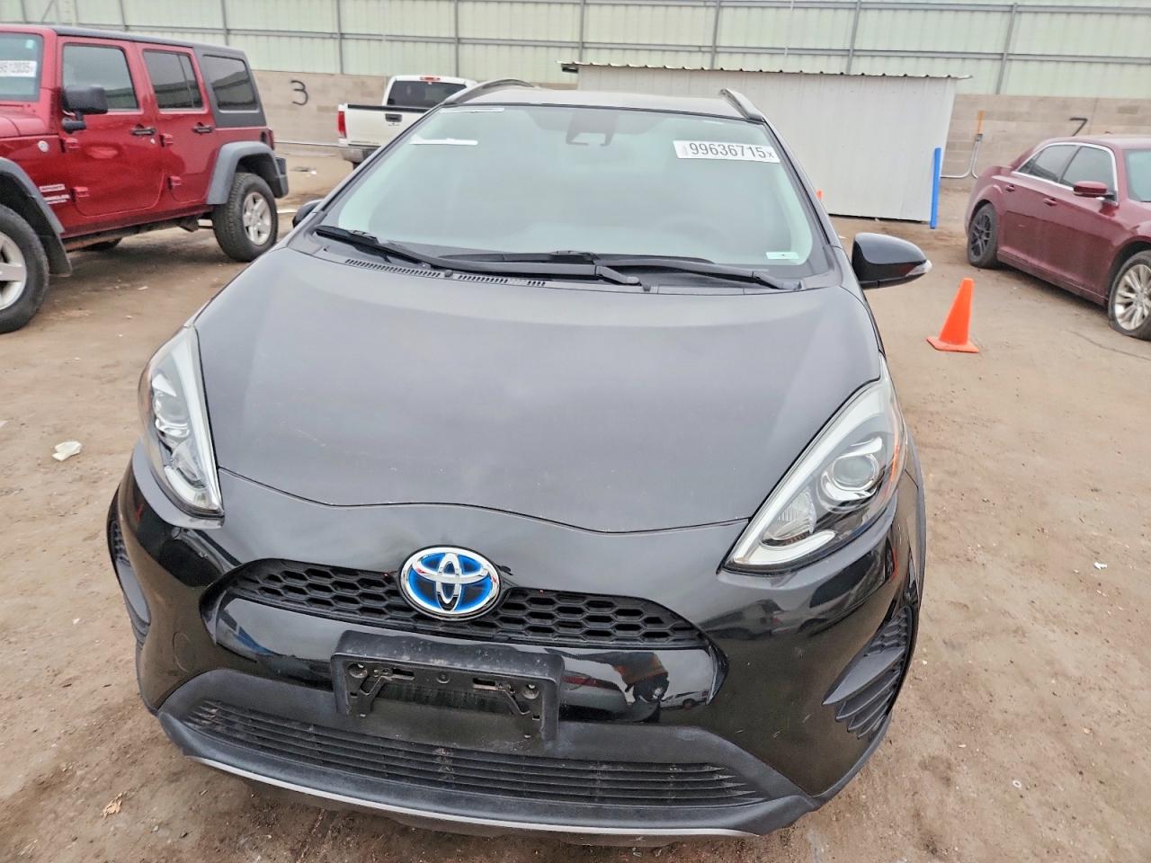 2018 TOYOTA PRIUS C photo 5