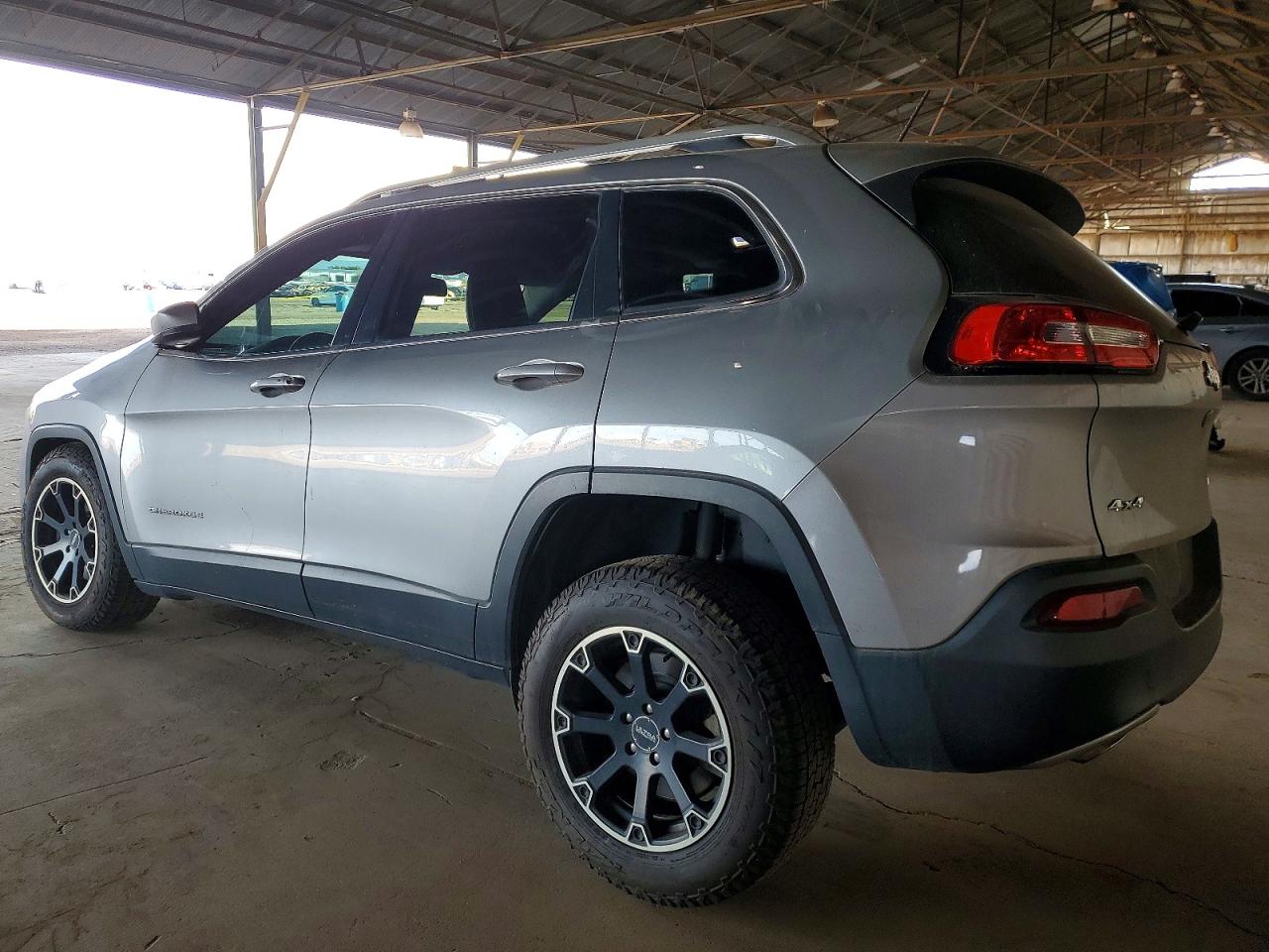 2015 JEEP CHEROKEE LIMITED photo 2