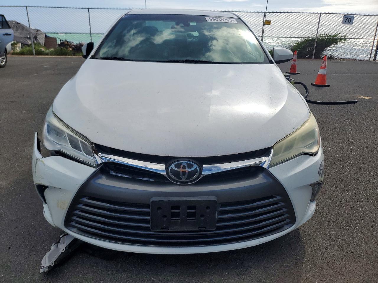 2016 TOYOTA CAMRY photo 5