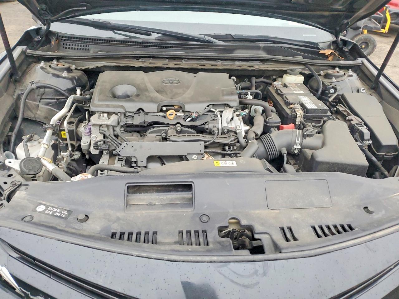 2018 TOYOTA CAMRY LE photo 21