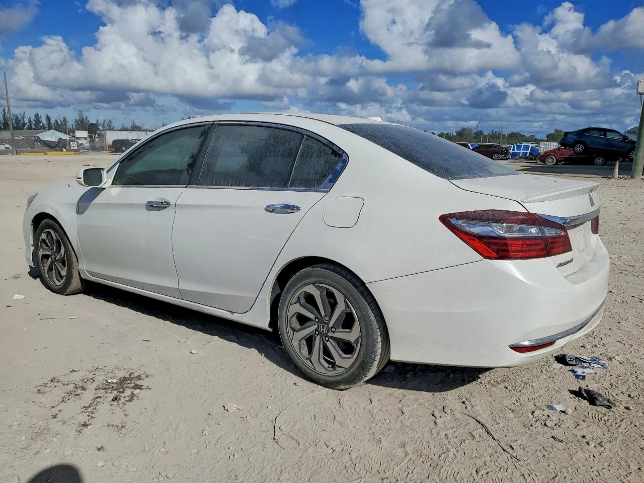 2016 HONDA ACCORD EX photo 2