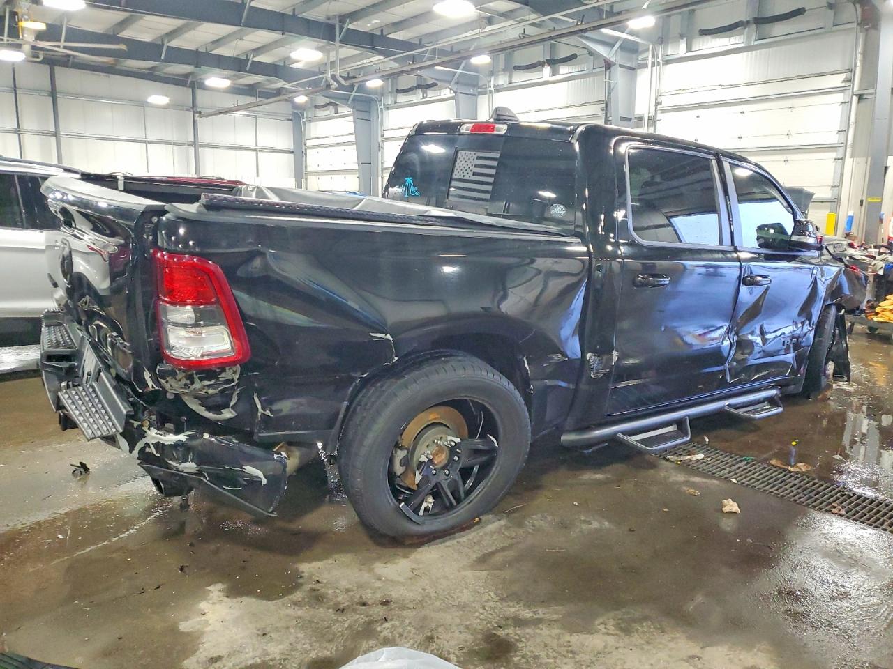 2019 RAM 1500 BIG HORN photo 3