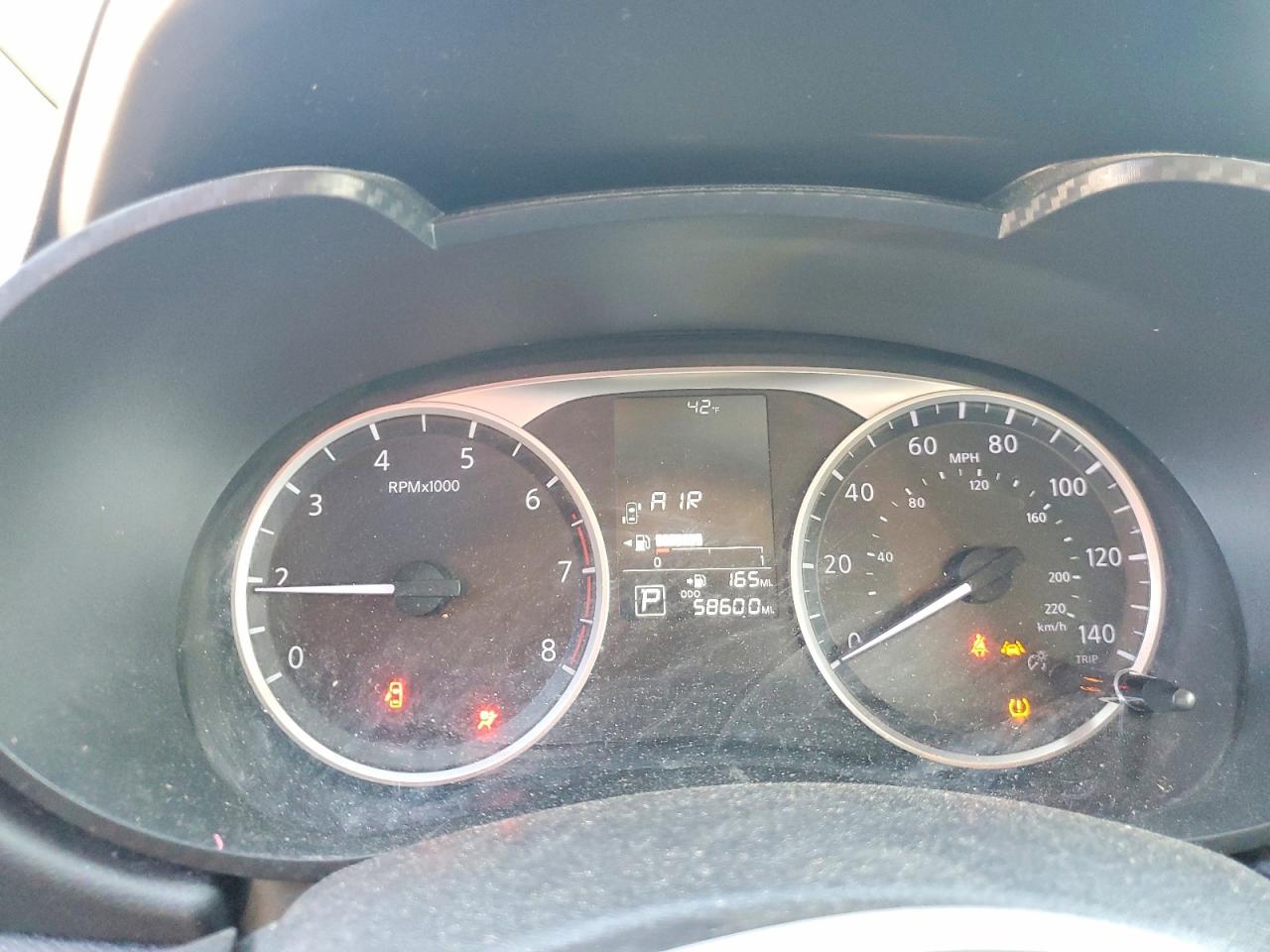 2020 NISSAN VERSA S photo 9