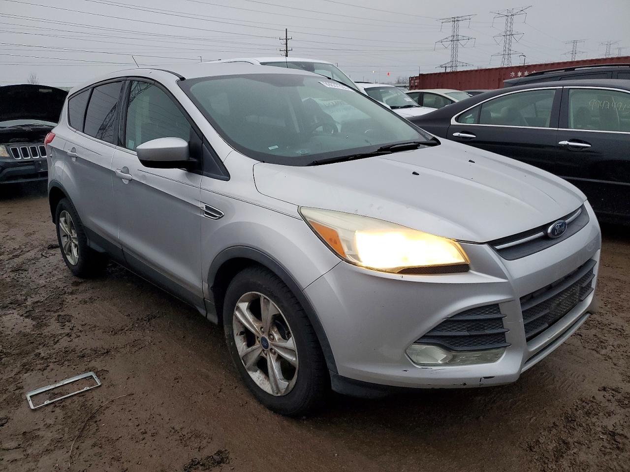 2015 FORD ESCAPE SE photo 4