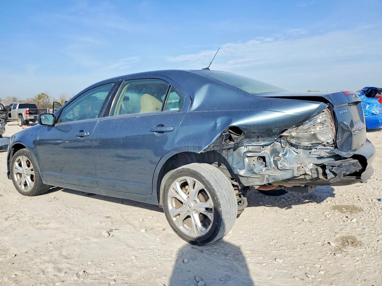 2012 FORD FUSION SE photo 2
