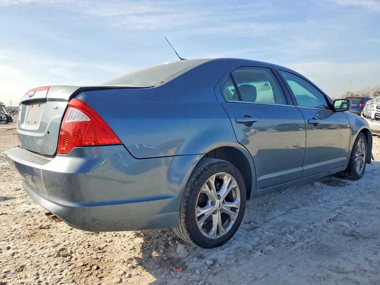 2012 FORD FUSION SE photo 3