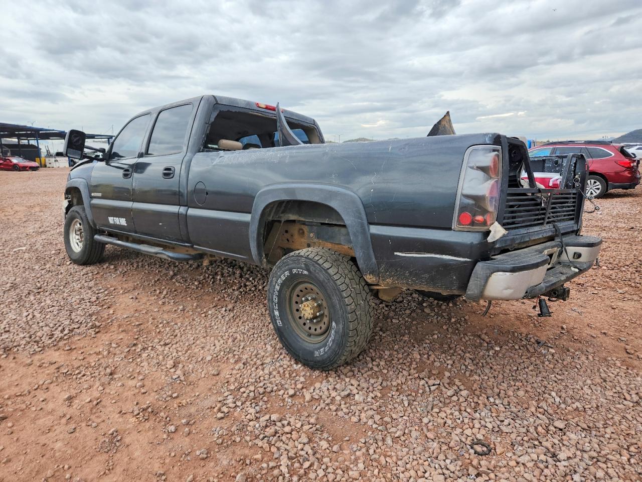 2003 CHEVROLET SILVERADO C2500 HEAVY DUTY photo 2