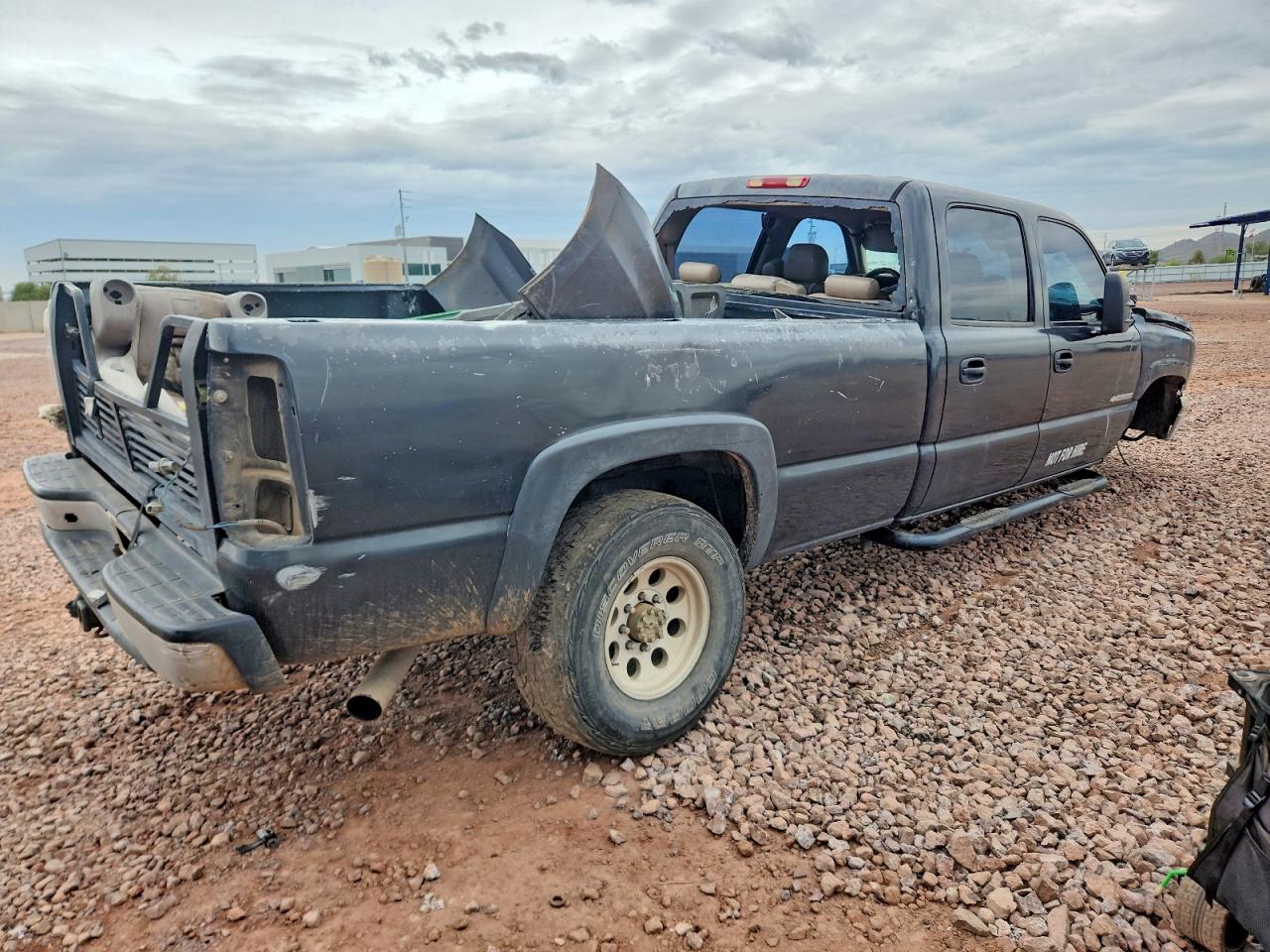 2003 CHEVROLET SILVERADO C2500 HEAVY DUTY photo 3