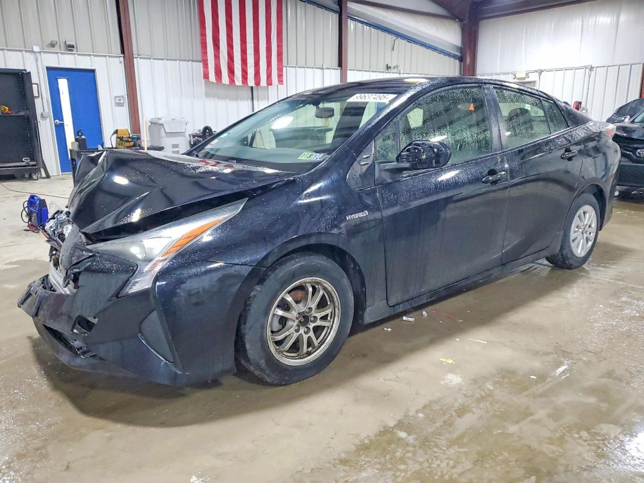 2016 TOYOTA PRIUS