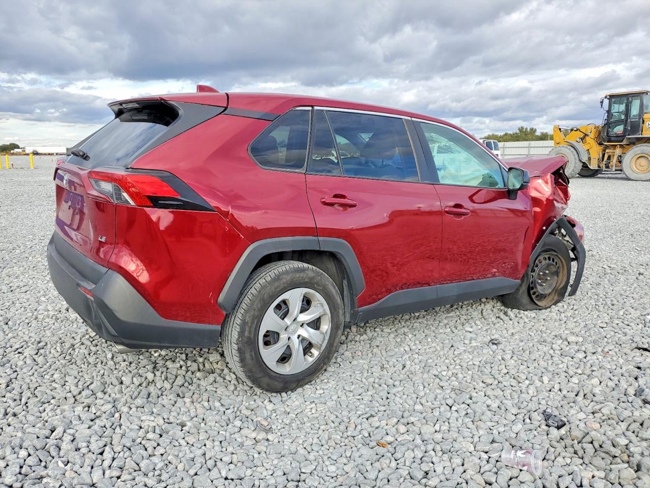 2022 TOYOTA RAV4 LE photo 3