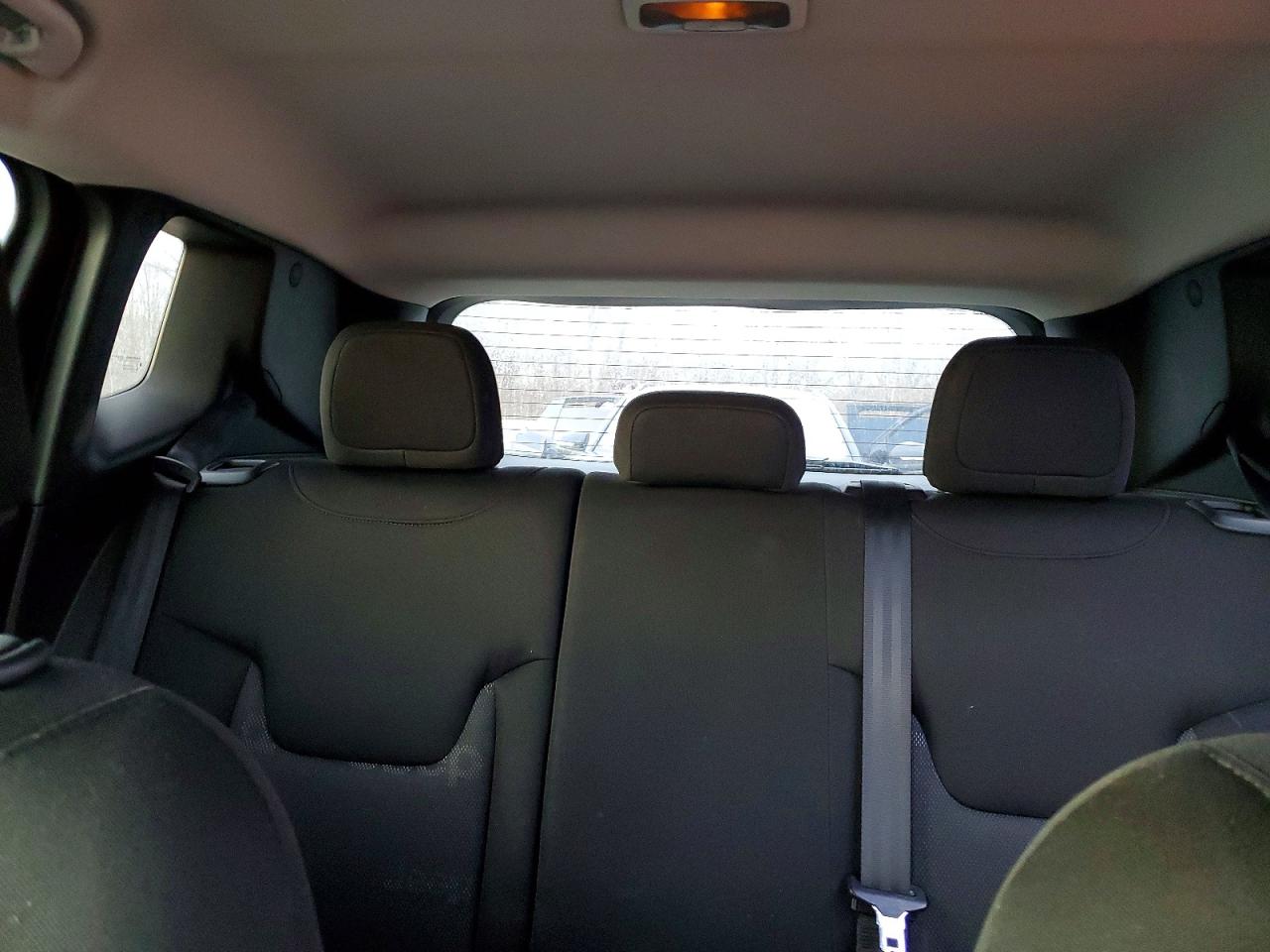2017 JEEP RENEGADE LATITUDE photo 19