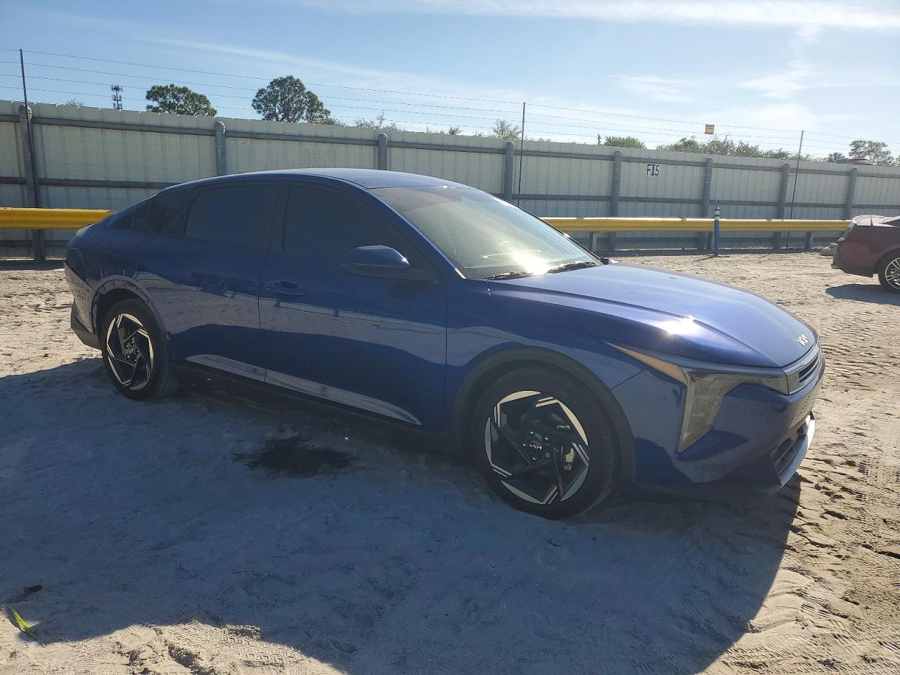 2025 KIA K4 EX photo 4