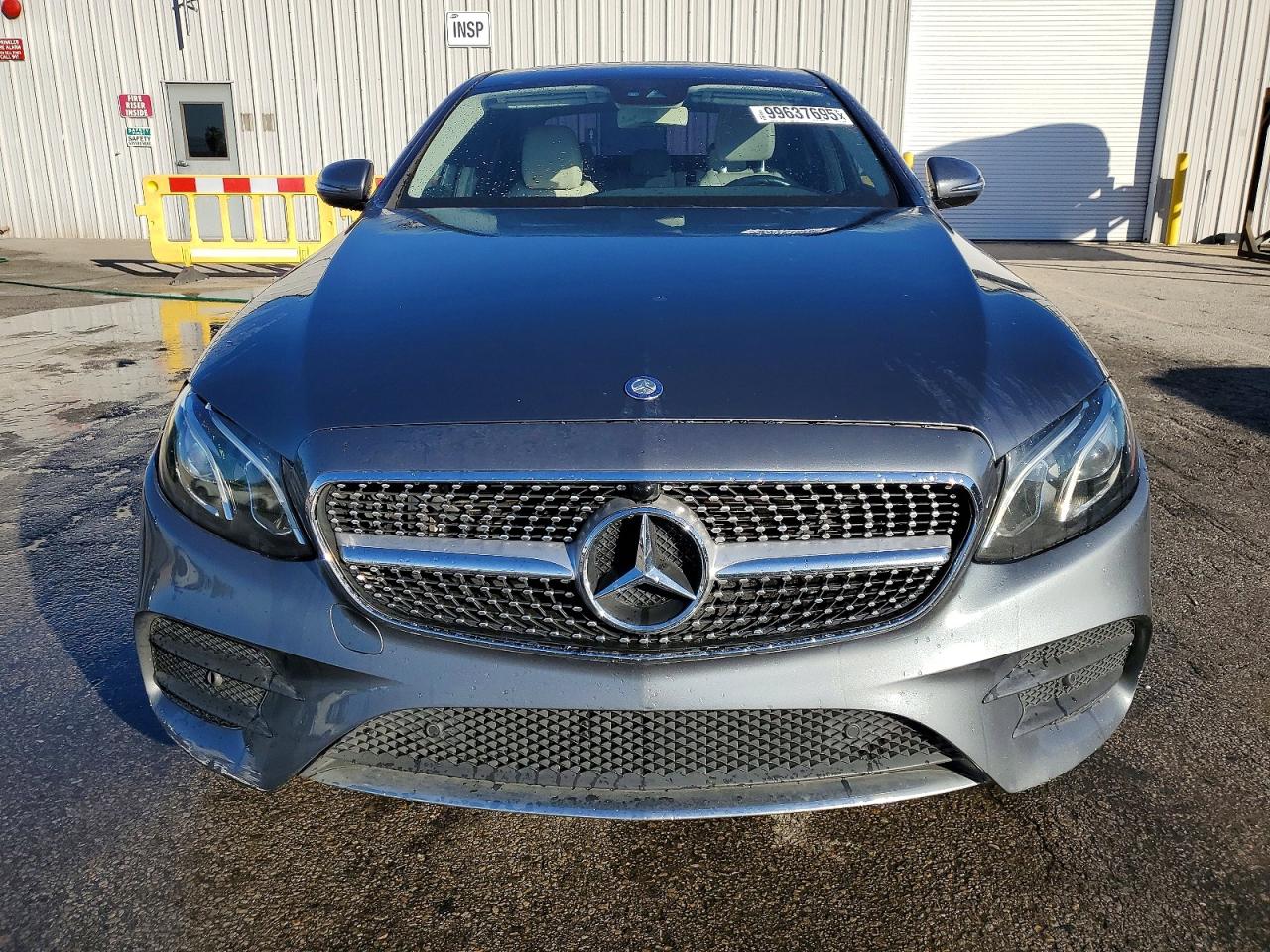2017 MERCEDES-BENZ E 300 photo 5