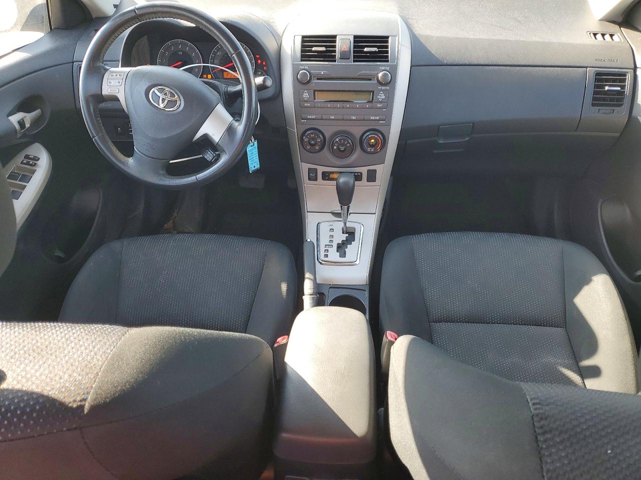 2010 TOYOTA COROLLA BASE photo 8