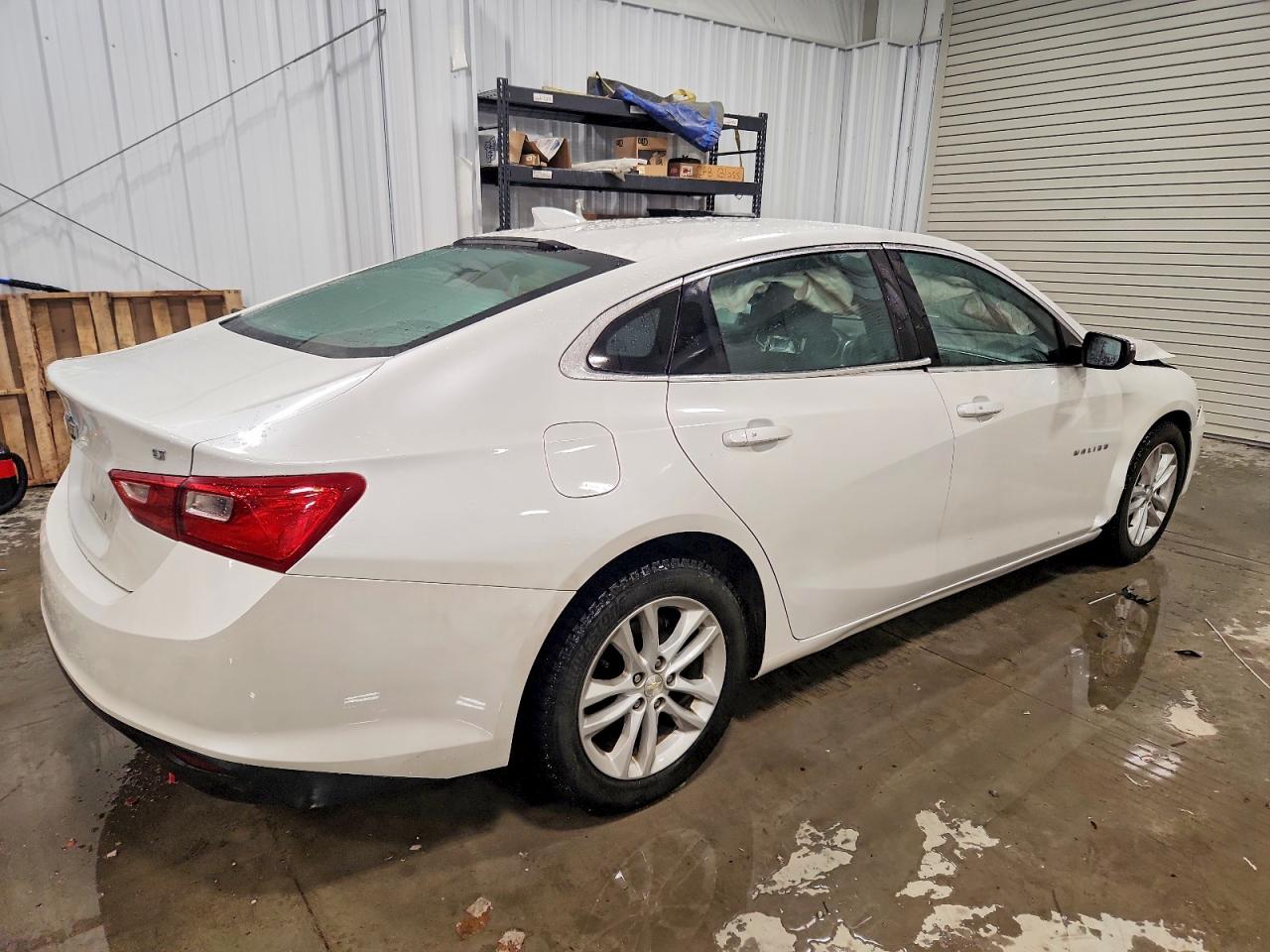 2016 CHEVROLET MALIBU LT photo 3