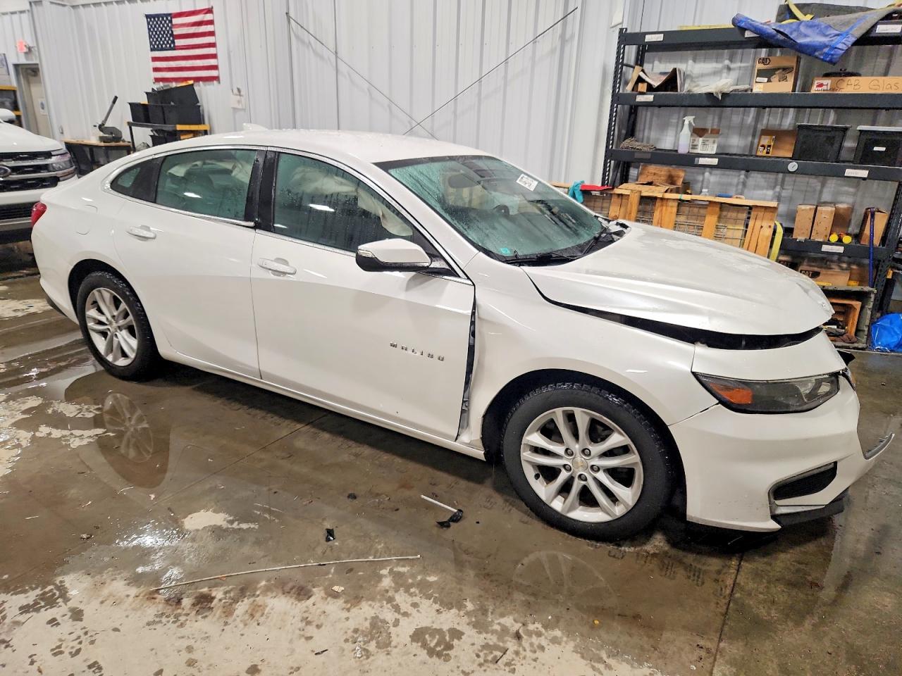 2016 CHEVROLET MALIBU LT photo 4