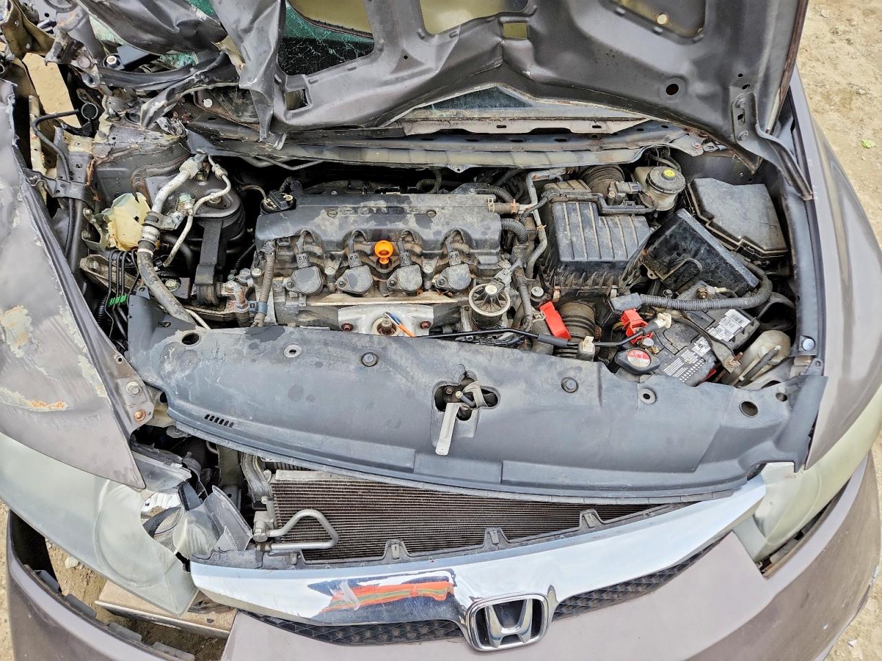 2010 HONDA CIVIC LX photo 11